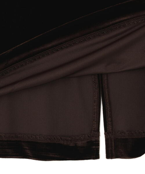 FREE'S MART（フリーズマート）の「◆ホルターネックベロアキャミワンピース（ワンピース・レディース・ブラウン/ブラック・MEDIUM/SMALL）」の4枚目の写真