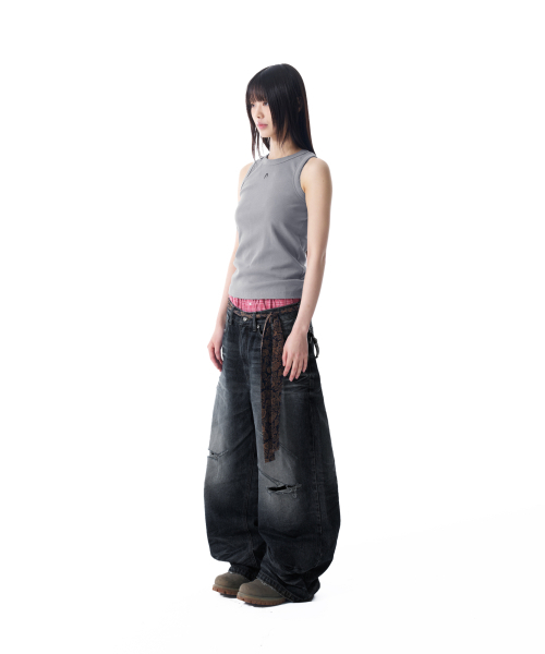AAKAM(アーカム)の「Distressed Logo Sleeveless (Gray)(Tシャツ/カットソー・レディース・その他・1)」の4枚目の写真
