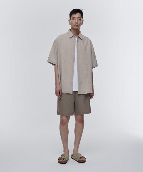 MUSINSA STANDARD（ムシンサスタンダード）の「リラックスドリネンライク半袖シャツ[ライトベージュ]（シャツ/ブラウス・メンズ・その他・SMALL/MEDIUM/LARGE/X-LARGE/XX-LARGE）」の2枚目の写真