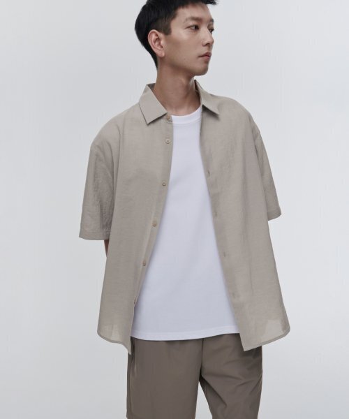 MUSINSA STANDARD（ムシンサスタンダード）の「リラックスドリネンライク半袖シャツ[ライトベージュ]（シャツ/ブラウス・メンズ・その他・SMALL/MEDIUM/LARGE/X-LARGE/XX-LARGE）」の3枚目の写真