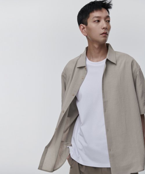 MUSINSA STANDARD（ムシンサスタンダード）の「リラックスドリネンライク半袖シャツ[ライトベージュ]（シャツ/ブラウス・メンズ・その他・SMALL/MEDIUM/LARGE/X-LARGE/XX-LARGE）」の6枚目の写真