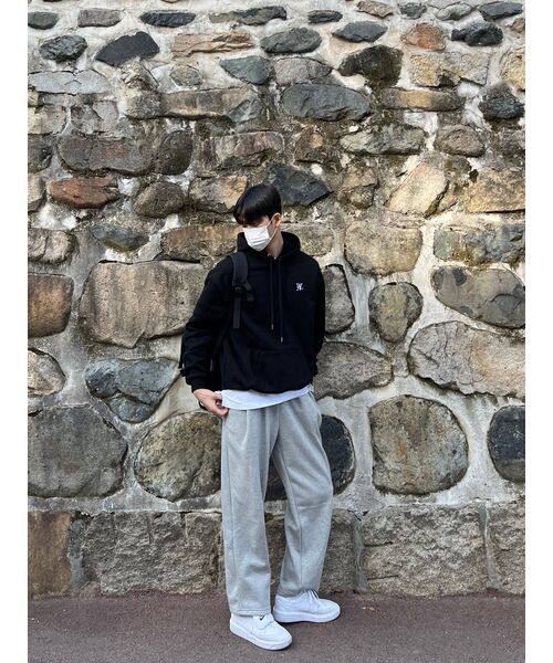 WOOALONG（ウアロン）の「Signature standard hoodie - BLACK（パーカー・レディース・ブラック・LARGE/MEDIUM/SMALL）」の3枚目の写真