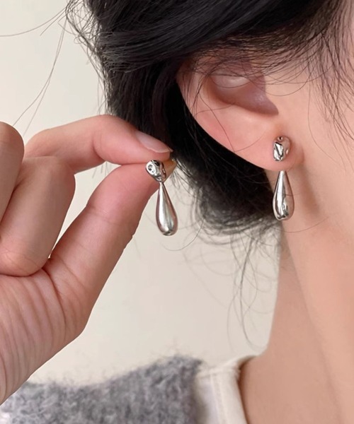 yu-ka(ユーカ)の「YU-KA:ドロップモチーフ 2WAYスタッドピアス drop motif 2way stud pierce(ピアス(両耳用)・レディース・ゴールド/シルバー・FREE)」の2枚目の写真