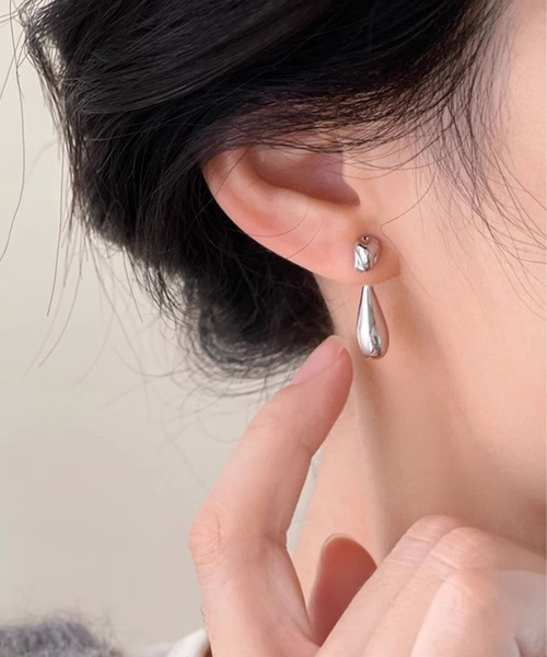 yu-ka(ユーカ)の「YU-KA:ドロップモチーフ 2WAYスタッドピアス drop motif 2way stud pierce(ピアス(両耳用)・レディース・ゴールド/シルバー・FREE)」の3枚目の写真