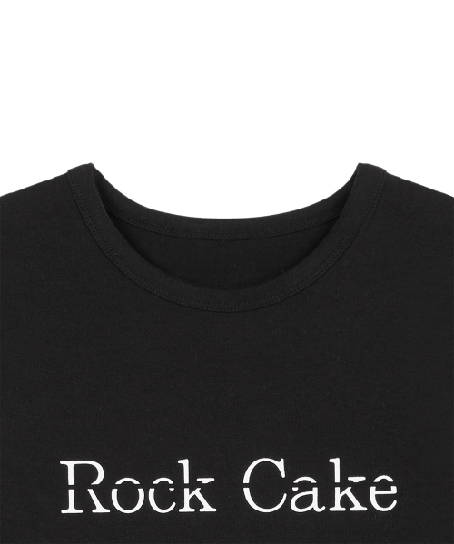 ROCKCAKE(ロックケーキ)の「Basic Slit Logo Crop Top - Black(Tシャツ/カットソー・レディース・その他・SMALL)」の4枚目の写真
