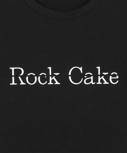 ROCKCAKE(ロックケーキ)の「Basic Slit Logo Crop Top - Black(Tシャツ/カットソー・レディース・その他・SMALL)」の5枚目の写真