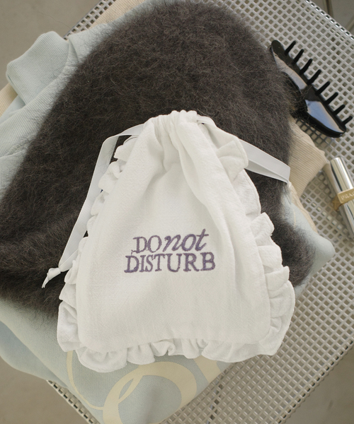 SLOBE IENA（スローブイエナ）の「LOUNA SLOBE別注 巾着ポーチ（ポーチ・レディース・ホワイト/ネイビー/スカイブルー・FREE）」の4枚目の写真