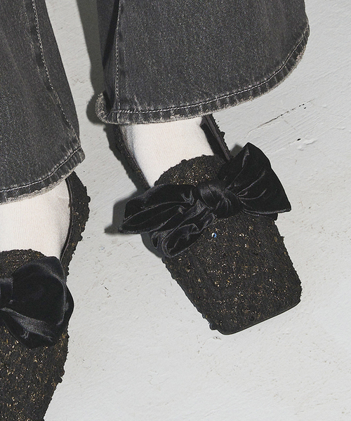 GRISE(グリーズ)の「GRISEワイドスクエアビッグリボンローファー(ローファー・レディース・ゴールド/カーキ/ブラック・23.5cm/24cm/24.5cm/25cm/22cm/22.5cm/23cm)」の3枚目の写真