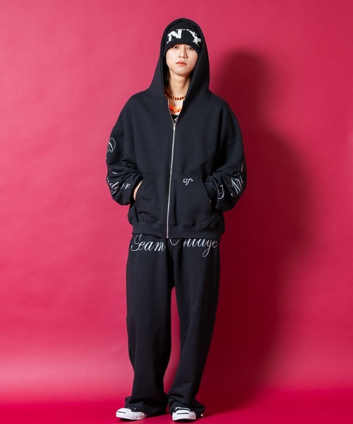 ankoROCK(アンコロック)の「a.p.o.v. アームロゴプリント&ワンポイント刺繍オーバーサイズジップアップパーカー(パーカー・メンズ・ベージュ/ネイビー/ブラック・ONESIZE)」の11枚目の写真