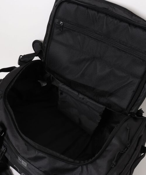 NEW ERA(ニューエラ)の「ニューエラ クラブダッフルバッグ 旅行バッグ(ボストンバッグ・メンズ・ブラック・FREE)」の22枚目の写真