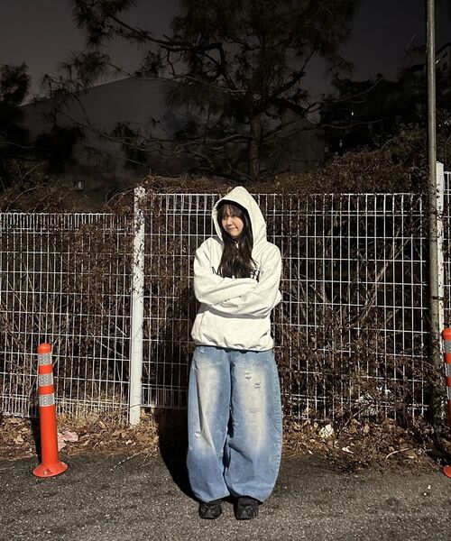 KICHUL(キチョル)の「DEEP OIL WASHED BALLOON DENIM PANTS (BLUE)(デニムパンツ・レディース・その他・X-SMALL/LARGE/SMALL/MEDIUM)」の9枚目の写真