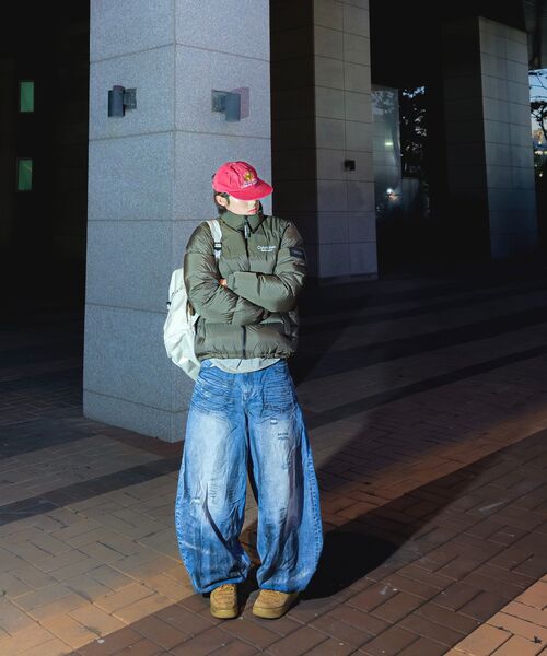 KICHUL(キチョル)の「DEEP OIL WASHED BALLOON DENIM PANTS (BLUE)(デニムパンツ・レディース・その他・X-SMALL/LARGE/SMALL/MEDIUM)」の14枚目の写真