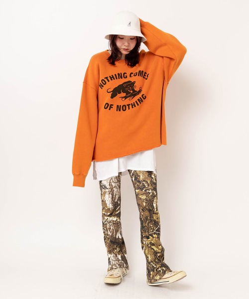 RNA(アールエヌエー)の「M2589 USEDライクサイドスリットトレーナー(Tシャツ/カットソー・レディース・ブラック/オレンジ/グリーン・MEDIUM)」の13枚目の写真