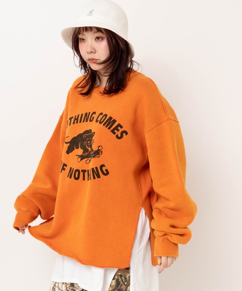 RNA(アールエヌエー)の「M2589 USEDライクサイドスリットトレーナー(Tシャツ/カットソー・レディース・ブラック/オレンジ/グリーン・MEDIUM)」の6枚目の写真