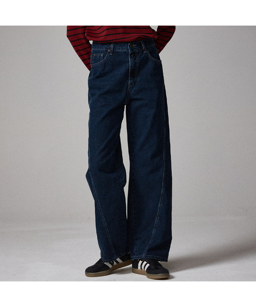 AWESOME STUDIO(オーサムスタジオ)の「ストレートカーブデニムパンツブルー(デニムパンツ・レディース・ブルー・SMALL/MEDIUM)」の1枚目の写真