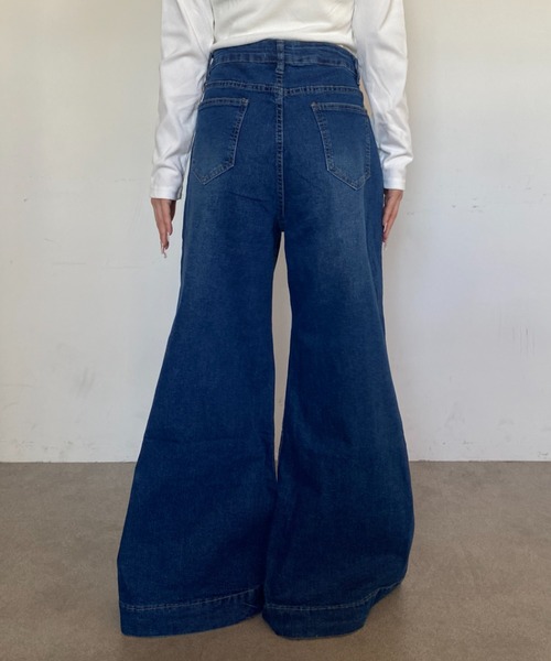 Mejoul（メジュール）の「【2026春夏新作】ポケットデザイン ハイウエストワイドフレアデニムパンツ（デニムパンツ・レディース・ネイビー/ホワイト・M/L）」の12枚目の写真