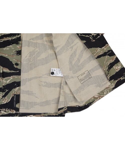 DIAFVINE(ディアフバイン)の「DV.LOT 685 Multi Pocket Shirt -Tiger Stripe Camo Green-(シャツ/ブラウス・メンズ・その他・XX-LARGE/LARGE/X-LARGE)」の4枚目の写真