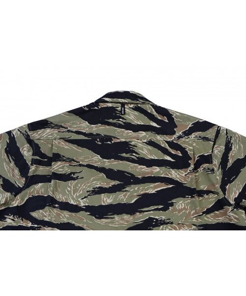 DIAFVINE(ディアフバイン)の「DV.LOT 685 Multi Pocket Shirt -Tiger Stripe Camo Green-(シャツ/ブラウス・メンズ・その他・XX-LARGE/LARGE/X-LARGE)」の5枚目の写真