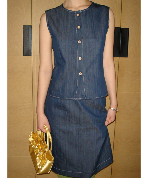 Majournee（マジョネ）の「DENIM SLEEVELESS SHIRT_BLUE（ベスト・レディース・その他・SMALL/MEDIUM）」の3枚目の写真