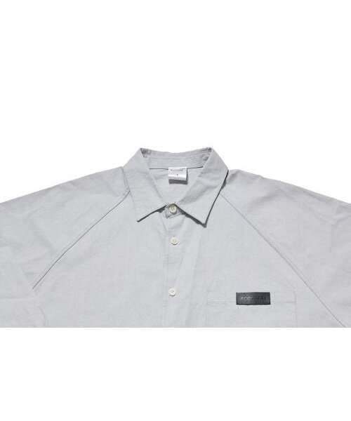 APOSTROPHE COMMA(アポストロフィコンマ)の「ACOMMA レザー パッチ オーバーサイズ シャツジャケット(ブラック)(シャツ/ブラウス・レディース・ブラック・FREE)」の4枚目の写真