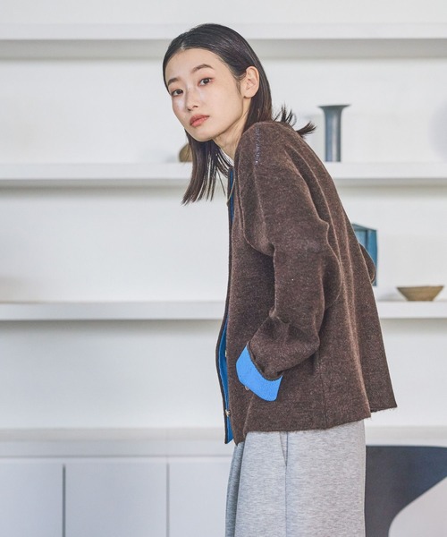 LAKOLE（ラコレ）の「7ゲージ配色ニットカーディガン / 637054（カーディガン/ボレロ・レディース・モカ/ブラウン/グレー/ブラック・FREE）」の20枚目の写真