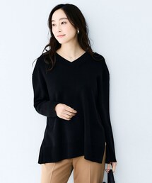 サイドスリットVネックニット