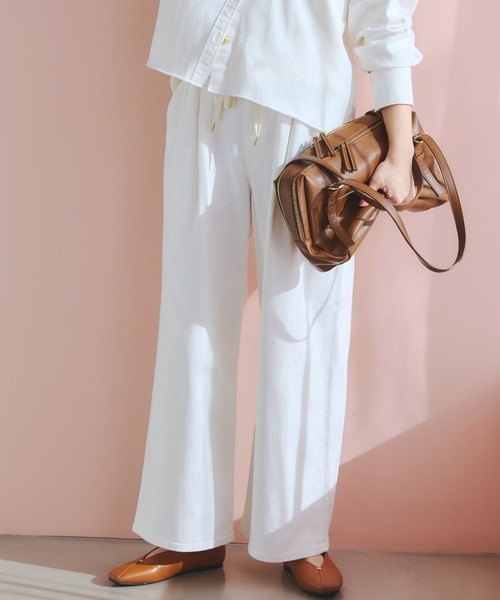 Elura（エルーラ）の「大人カラーワイドデニム＜低身長サイズあり＞/625552（デニムパンツ・レディース・ブラウン/ライトピンク/ブルー/ホワイト/ベージュ・FREE(S)/LARGE/MEDIUM）」の2枚目の写真