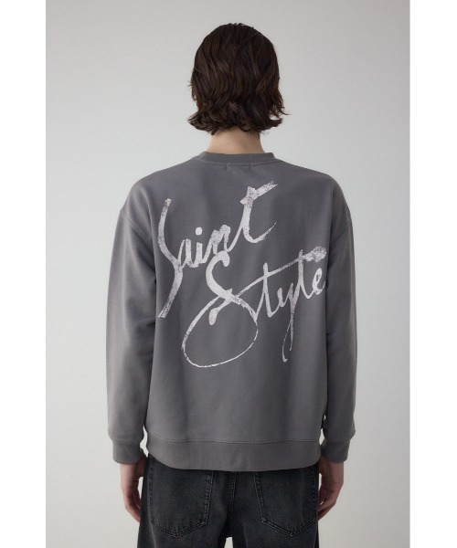 AZUL by moussy(アズールバイマウジー)の「筆記体バックプリント裏毛トップス(スウェット・メンズ・グレー/ホワイト/ブラック・LARGE/MEDIUM)」の4枚目の写真