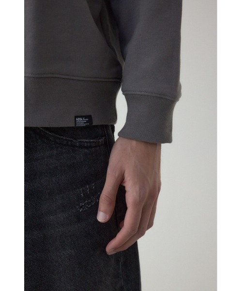 AZUL by moussy(アズールバイマウジー)の「筆記体バックプリント裏毛トップス(スウェット・メンズ・グレー/ホワイト/ブラック・LARGE/MEDIUM)」の8枚目の写真