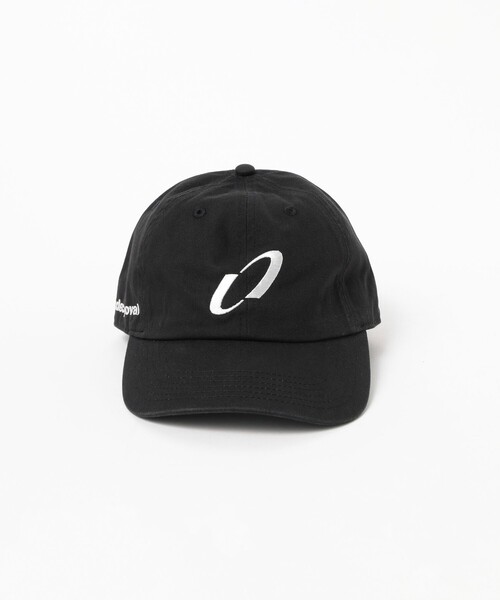 BEAMS T（ビームスティー）の「Cabaret Poval / 3G Logo 6-Panel Cap（キャップ・メンズ・ブラック・ONE SIZE）」の2枚目の写真