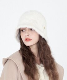 ULUK（ユルク）の「サークル装飾ヘアリーアンゴラバケットハット_Ivory（ハット）」