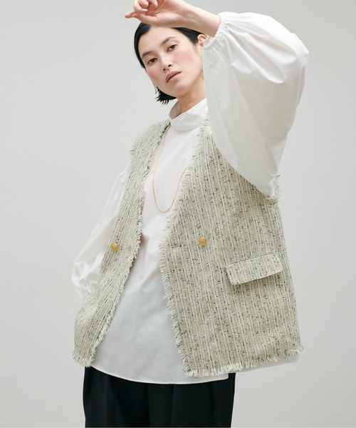 LARUTA（ラルータ）の「【LARUTA】セレモニー対応可／ギャザースリーブ前後2WAYブラウス（シャツ/ブラウス・レディース・ピンク/ネイビー/オフホワイト・FREE）」の2枚目の写真