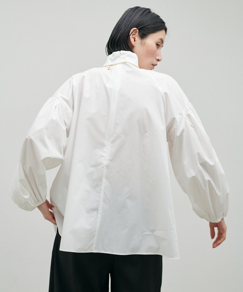 LARUTA（ラルータ）の「【LARUTA】セレモニー対応可／ギャザースリーブ前後2WAYブラウス（シャツ/ブラウス・レディース・ピンク/ネイビー/オフホワイト・FREE）」の8枚目の写真
