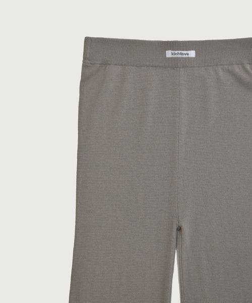 kiehtova（キエトヴァ）の「【kiehtova】SOFT TOUCH KNIT CAPRI PANTS/ソフトタッチニットカプリパンツ KTWR56（その他パンツ・レディース・ブラック/ベージュ/ダークグレー・FREE）」の11枚目の写真
