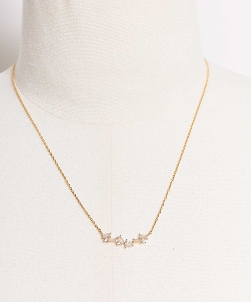 NOELA(ノエラ)の「ビジューラインネックレス(ネックレス・レディース・シルバー/ゴールド・フリー)」の4枚目の写真