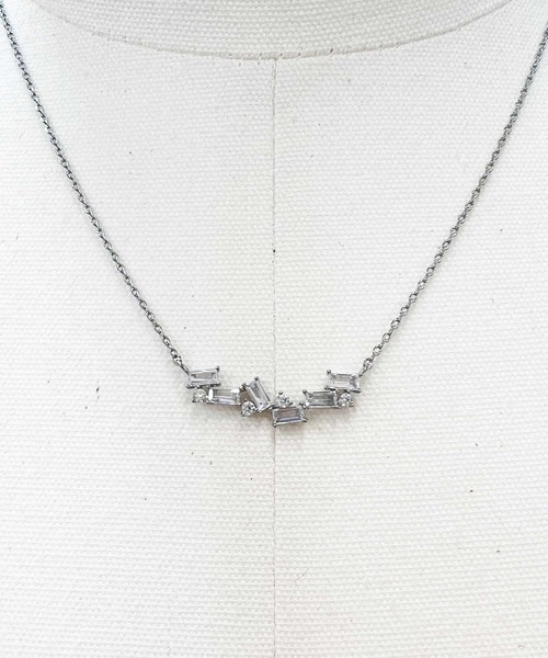 NOELA(ノエラ)の「ビジューラインネックレス(ネックレス・レディース・シルバー/ゴールド・フリー)」の6枚目の写真