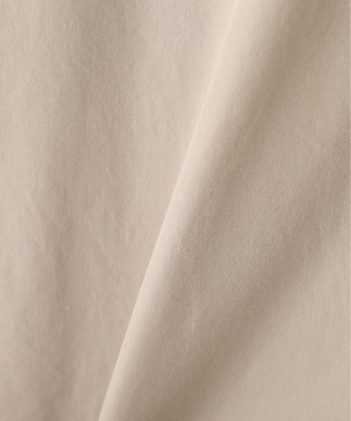 MHL.（エムエイチエル）の「PROOFED COTTON POPLIN（ステンカラーコート・レディース・ベージュ/セージグリーン・2/1）」の6枚目の写真