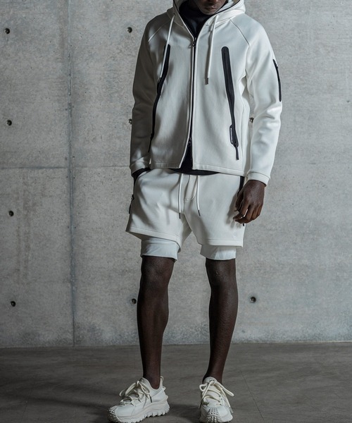 1PIU1UGUALE3  RELAX （ウノピゥウノウグァーレトレ リラックス）の「1PIU1UGUALE3 RELAX(ウノピゥウノウグァーレトレ リラックス)バーティカルポケット テックショートパンツ（その他パンツ・メンズ・グレー/ブラック/ホワイト・S/M/L/XL/XXL）」の10枚目の写真