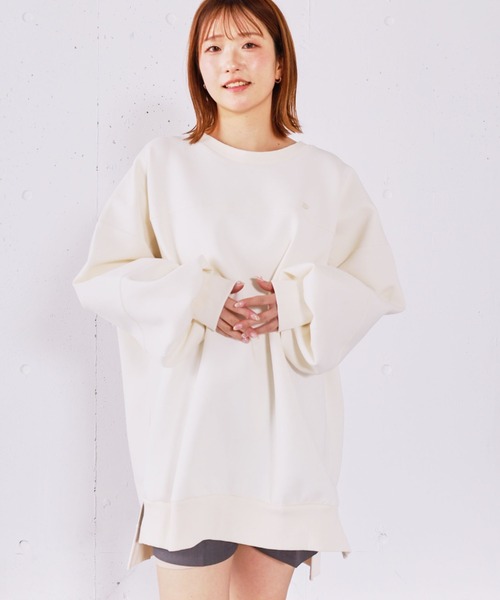 archives(アルシーヴ)の「ダンボールBIGプルオーバー(スウェット・レディース・アイボリー/ブラック/グレー・MEDIUM)」の5枚目の写真