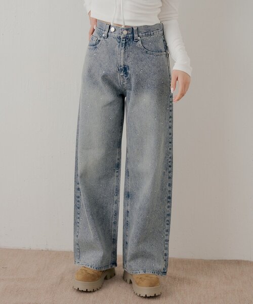 Chico（チコ）の「ラインストーンロゴワイドデニムパンツ（デニムパンツ・レディース・ブルー系その他6/ネイビー/ブルー系その他・MEDIUM/SMALL）」の3枚目の写真