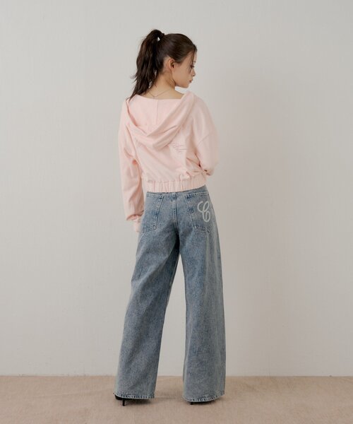 Chico（チコ）の「ラインストーンロゴワイドデニムパンツ（デニムパンツ・レディース・ブルー系その他6/ネイビー/ブルー系その他・MEDIUM/SMALL）」の5枚目の写真