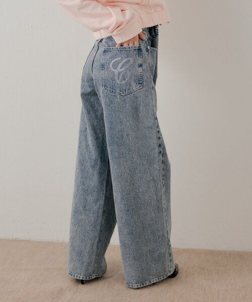 Chico（チコ）の「ラインストーンロゴワイドデニムパンツ（デニムパンツ・レディース・ブルー系その他6/ネイビー/ブルー系その他・MEDIUM/SMALL）」の6枚目の写真