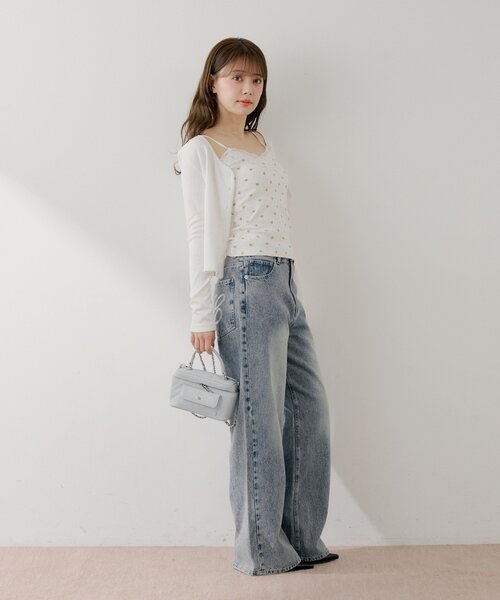 Chico（チコ）の「ラインストーンロゴワイドデニムパンツ（デニムパンツ・レディース・ブルー系その他6/ネイビー/ブルー系その他・MEDIUM/SMALL）」の9枚目の写真