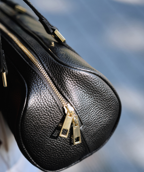 FRAMeWORK(フレームワーク)の「AULENTTI/オウレンティ DUFFEL SHOULDER バッグ(ショルダーバッグ・レディース・キャメル/ブラック・FREE)」の7枚目の写真