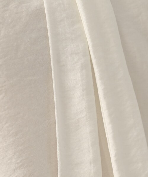 UNTITLED（アンタイトル）の「リラックスボウタイブラウス（シャツ/ブラウス・レディース・ライトブルー/チャコールグレー/オフホワイト・44/02/50/48/04/00）」の8枚目の写真