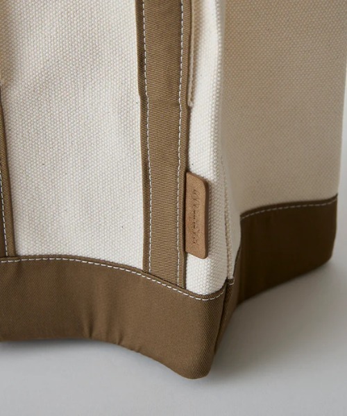 HASHIBAMI（ハシバミ）の「HASHIBAMI/ハシバミ/星底キャンバスバッグ（トートバッグ・レディース・ブラウン/ブラック・F）」の10枚目の写真