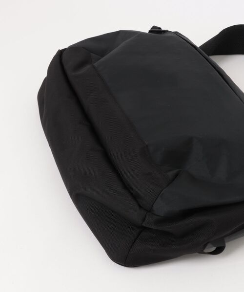 ace.(エース)の「ショルダーバッグ ラグレンティスクロスX 10L A4サイズ 13.3インチPC 高強度 20066(ショルダーバッグ・メンズ・ブラック・FREE)」の16枚目の写真