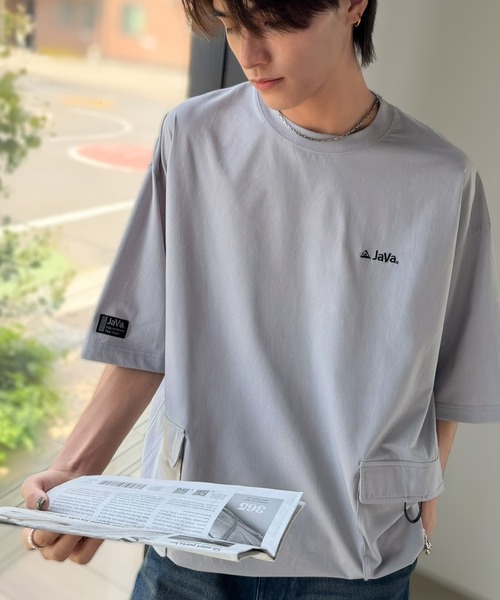 Java(ジャバ)の「【接触冷感・吸水速乾機能付き】《JaVaジャバコラボ》便利なBIGポケット&裾ドローコード付き!高機能マイクロメッシュTシャツ(Tシャツ/カットソー・メンズ・ベージュ/ブラック/グレー・LARGE/MEDIUM/SMALL)」の22枚目の写真
