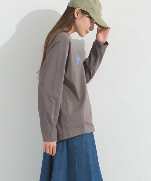 OMNES(オムネス)の「ロゴプリント長袖Tシャツ Massachusetts(Tシャツ/カットソー・レディース・グリーン/ライトグレー/ホワイト/ベージュ/チャコールグレー・FREE)」の22枚目の写真