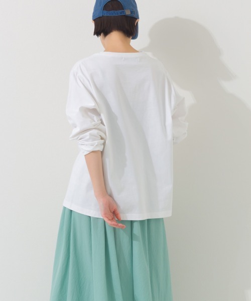 OMNES(オムネス)の「ロゴプリント長袖Tシャツ Massachusetts(Tシャツ/カットソー・レディース・グリーン/ライトグレー/ホワイト/ベージュ/チャコールグレー・FREE)」の19枚目の写真